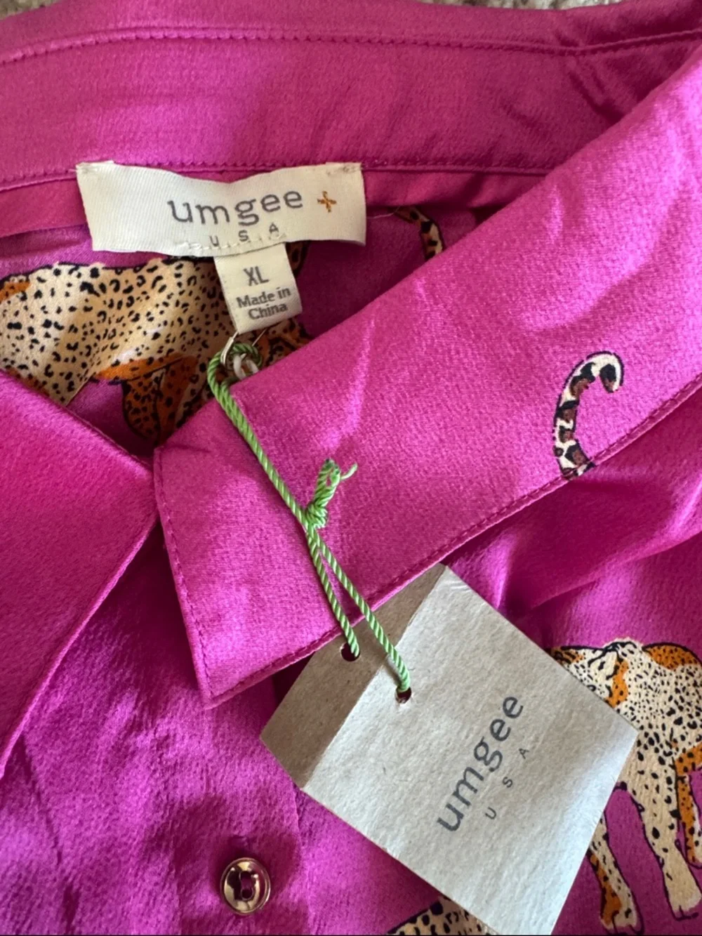 Umgee Fuchsia Maxi Shirt Dress with Gold Safari Motif - Picture 8 of 9